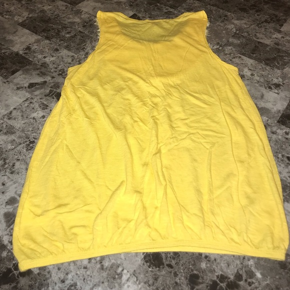 Yellow textured blouse - Picture 6 of 6